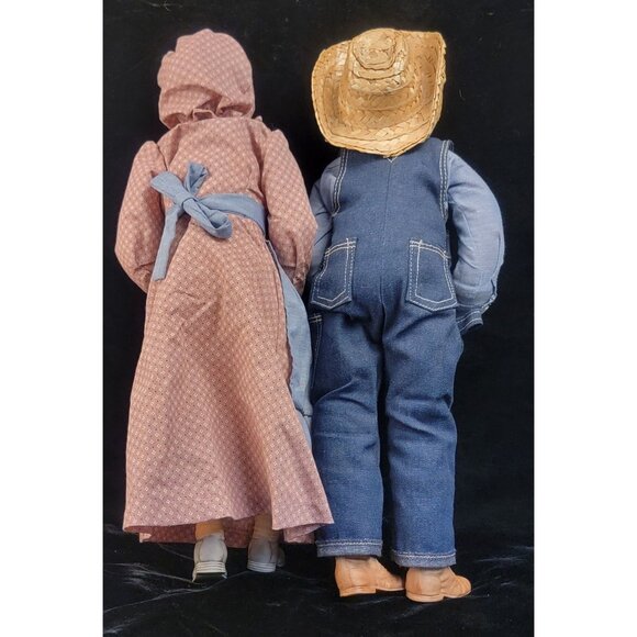 Antique Grandma and Grandpa Porcelain Dolls, 1995 - Picture 5 of 16